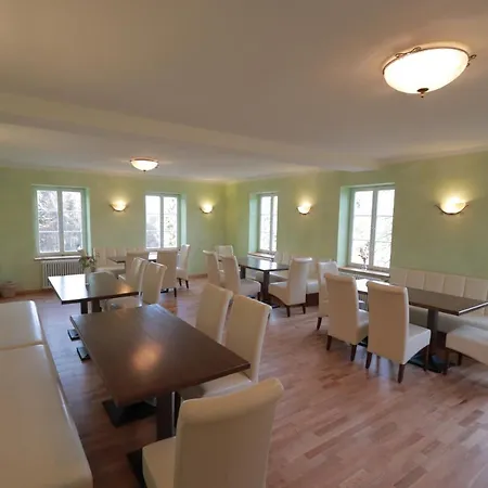 Schloss Hohenfels / Gaestehaus 7. Himmel