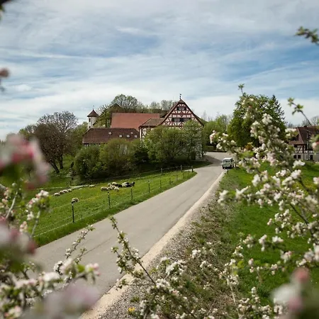 Inn Schloss Hohenfels / Gaestehaus 7. Himmel